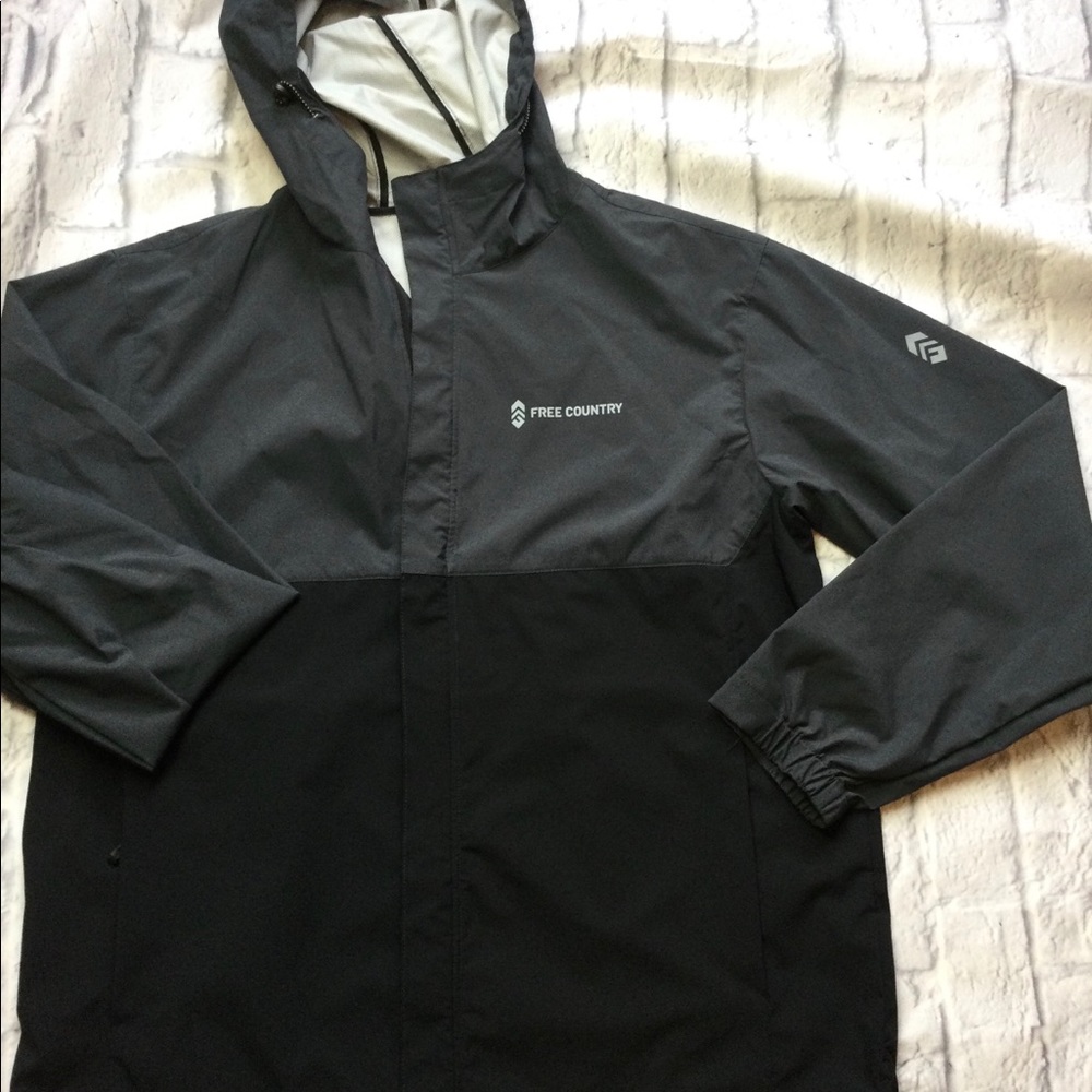 Free country rain resistant jacket